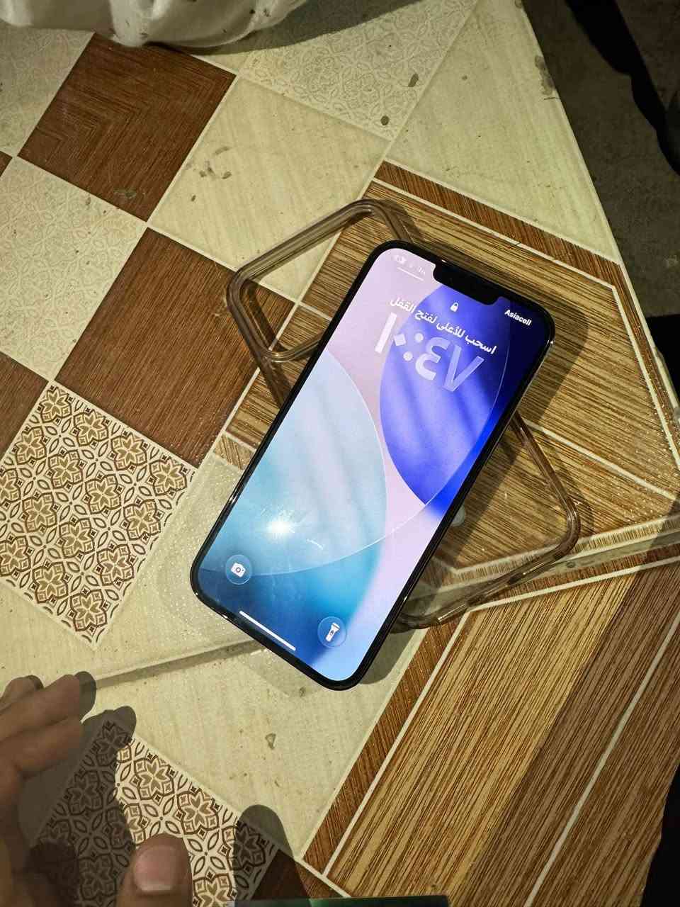 سلام عليكم شباب 13 برو ماكس نضافه 95% بطاريه 83 بلاد لا مرفوع ولا مبدل الجهاز مكفول من كلشي ذاكره 256 السعر 750 للستفسار الرقم ***********
