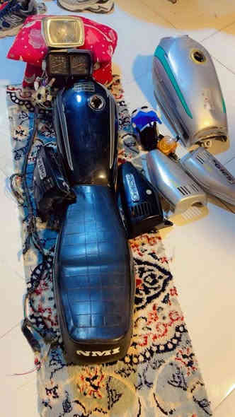 سلام عليكم
تانكيات 2احمد شهاب يخبلن هنه وصفاحيت وكشن وشاره وحاميه مطر وضفيره وبكلايت امامي همه وكلوباتهن  سعر. 70 وبيه مجال لشراي يجي خاص المكان كربله هاذه رقمي 
*********** شراي لكي ماي عيوني ♥️
