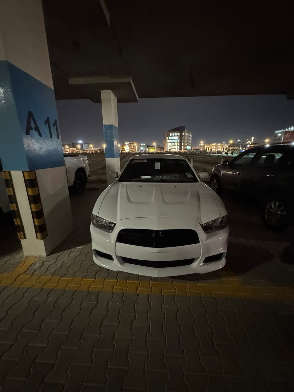السلام عليكم جارجر 2014 آصال وارد أمريكي سياره مصبوغه عام سياره لامكلوبة ولا مجفية ولا مضروبة سياره حلوا تخم تاير جديد ويل جديد سياره كلش حلوا عنواني البصره الهارثة 
***********
اسعر 115$ وبيهة مجال
