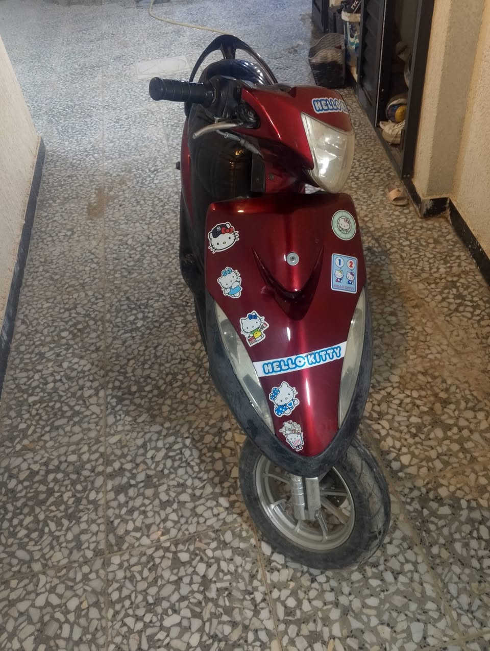 ماكس عدله للبيع لون أحمر 🔴.بوشه (٤٩).بلاد مبدل بس ولفات . بيها خيط تبخير خفيف .بيها تزويد خارجي .وياله قبق فلاوين قبق جوزه شيال.الدراجه كامله ختم واحد .سلف هندر كهربأيات كلها شغاله الدراجه مكينته ناعمه. شلعه ومعدل تشك الكاع .بيها نواقص خفيفه. السعر (٤٥٠) وبيها مجال مكان بابل (الحصوه ) الرقم ***********

