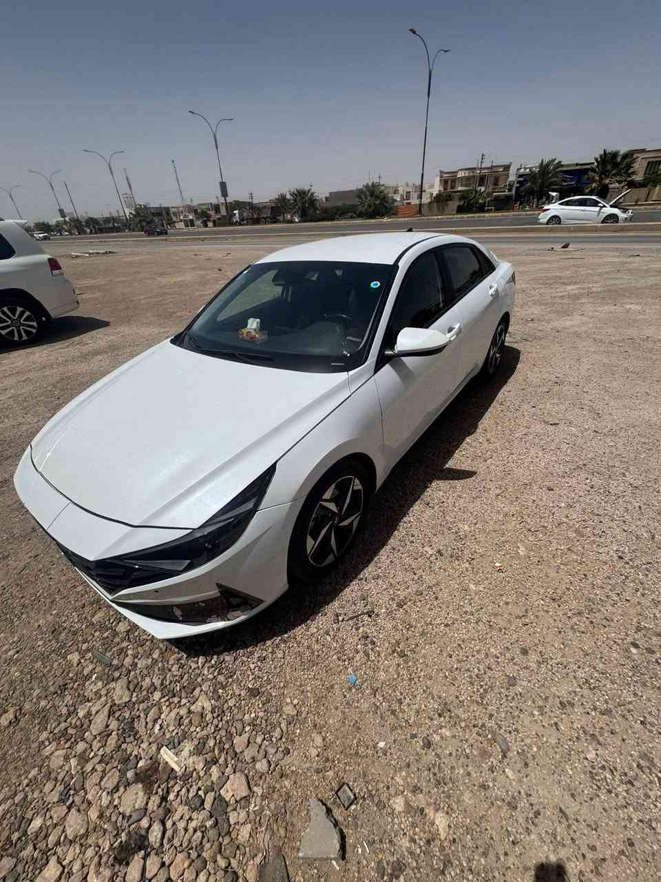 إلنترا 2023 (معوقين أصولي) للبيع أو المراوس 🚗نوع السيارة: هيونداي إلنتراالموديل: 2023الرقم: الأنبار (معوقين أصولي)حالة البدي: جاملغ وبنيد صبغ (بدون دواخل، السونار متوفر وموجود بالصور).السعر: 145 ورقة (14,500$) وبيه مجال للشراي الطيب.المراوس: يرهم مراوس حسب الرغبة.الموقع: الأنبار - ماشيه 119 الرمادي.📞 للتواصل والاستفسار: ***********
