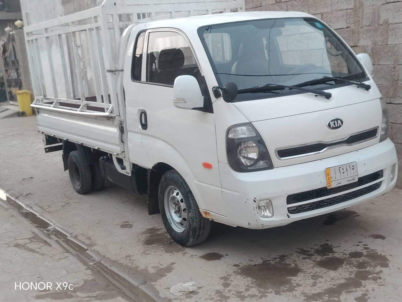 كيا مسكر مديل 17كفاله سياره جديده تخم تاير وحداديه وتتفئه وتبريد كله جديد سياره ماعايزه رقم ***********
