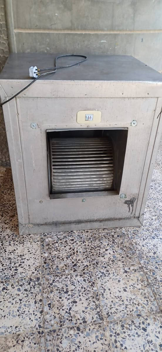 مبرده فافون للبيع سرعات شغالات ماطور نحاس لليف موجود بيها للاستفسار هذا رقمي ***********
