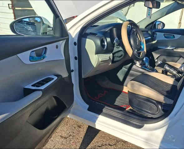 سيراتو 2024 
للبيع
 حساسات تبريد قطعتين 
فتحة بالسقف
 مريات شفط
  بيها بعد موصفات
 رقم دهوك 
ماشية 22 الف
 بعدها زيرو محرك 20
مكان السيارة موصل 
190 بيها مجال
للاستفسار
***********
***********
يوجد بيع وشراء السيارات المتضررة والجديدة داخل هذه
الصفحة
نستقبل عروضكم لبيع السيارات فقط من الشرعي نحن غير مسؤولين عن أي اختلاف بين الطرفين من تحويل + تِجيك السيارة عند السونار الي ما يفحص عند السونار ويأخذ ثقة من صاحبها أو يأخذ كلام يتحمل المسؤولية لكون فحص السيارة عند السونار ( 15 الف)
             (( نحن فقط دلالية  ))
((( يكون الاتفاق بين البائع والمشتري فقط)))
