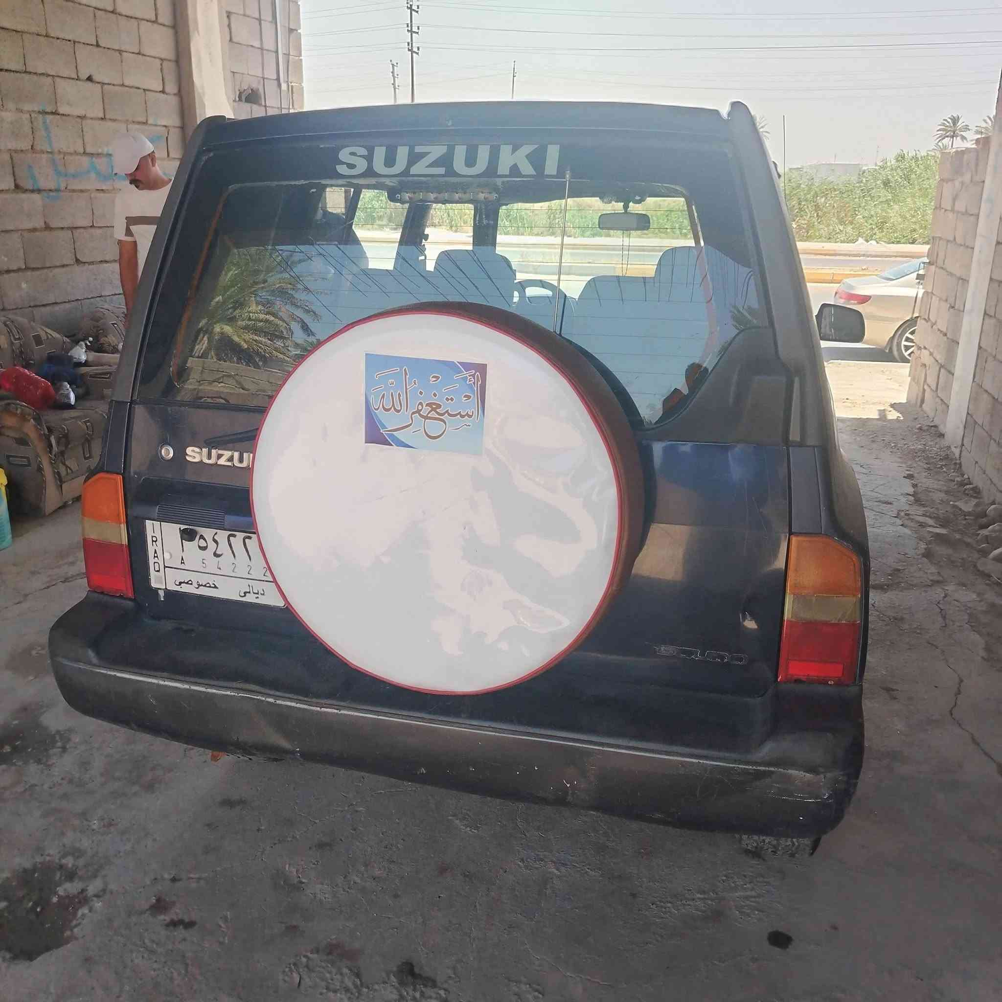 للبيع موديل ٩٤ رقم ديالى تحويل ثاني يوم مكينه وكير واكسل مكفولات ياباني مال حاويه تخم تاير جديد بلاديه لاضربه ولا صبغ بس جامرلغ خلفي ديالى بعقوبه ***********
