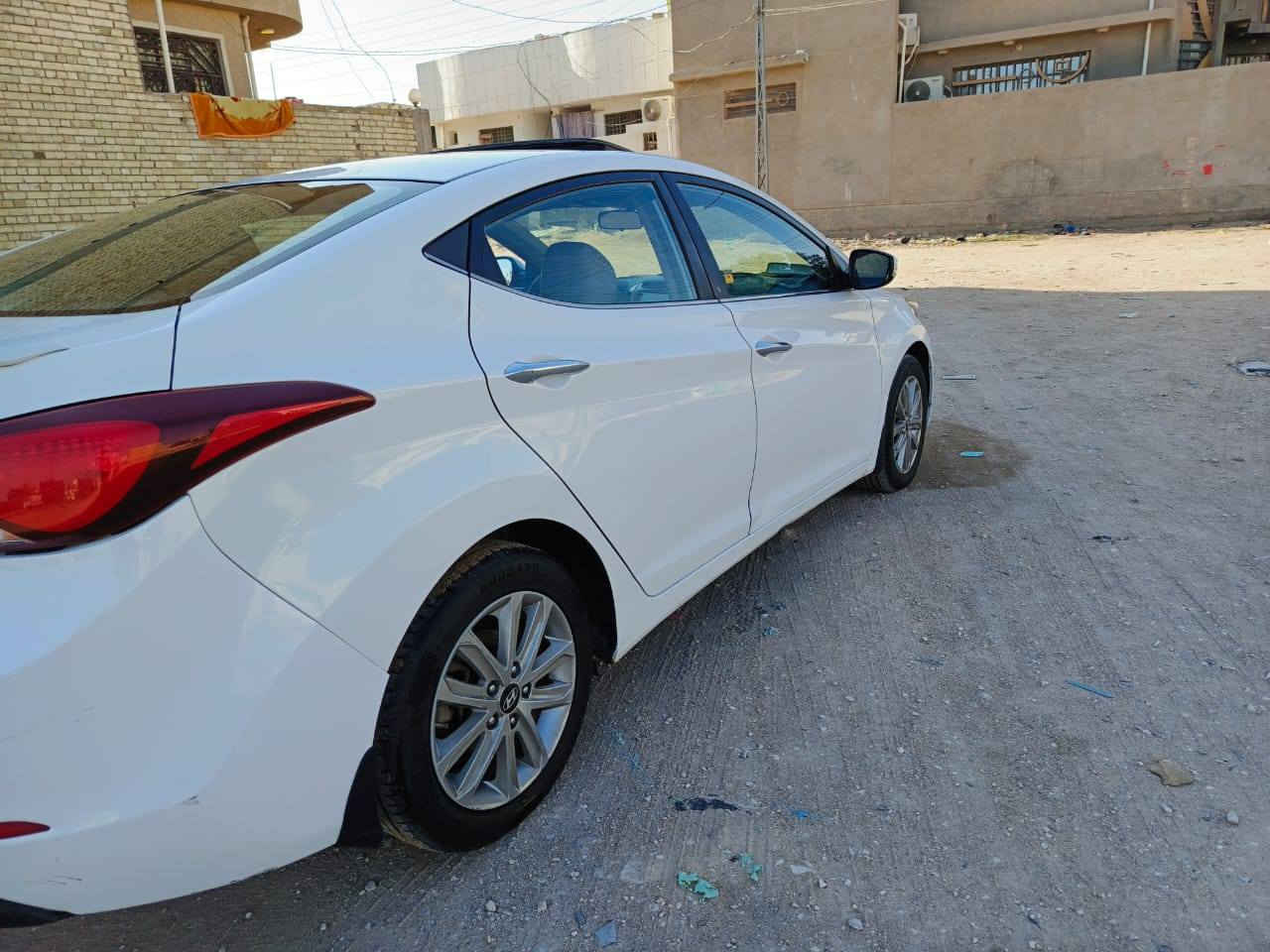 سلام عليكم النترا خليجي موديل 2016 سياره مكفوله من الصبغ والضربه والتبديل فول مواصفات 
1-فتحه سقف
2-تبريد قطعتين 
3-لد امامي 
4-سنويه لل28 
5-رقم بغداد الماني 
6-مري شفط 
7-يدات ستيل 
8- محرك 1800 ما مفتوح 
سياره نضيفه وجاهزه من حداديه من كير ومكينه وكلشي مكان السياره كربلاء المقدسة السعررر 138 وبيه مجال للشراي للاستفسار الاتصال على الرقم التالي ***********
