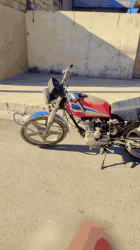 للبيع 5كير شرط نضيف من اول هندر يشتغل وايرمنيه شغاله مابي حس بل مكينه السعر 20050بي مجال ***********هم متواجد عل فيس
