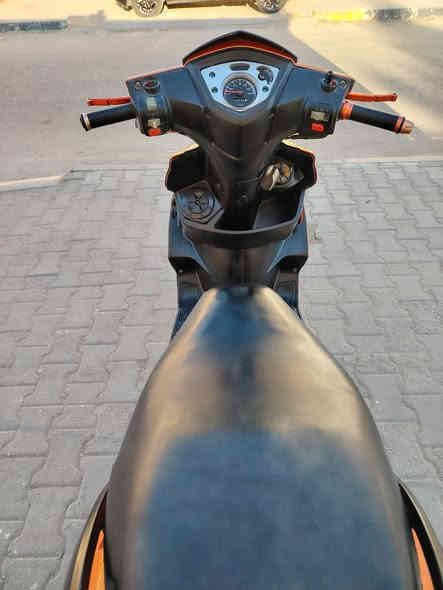 دراجه سكنس ياباني مكفوله برغي مامفتوح بيهه *********** بصمه تشغيل عن بعد سلف لايتات اشاير كامله من كلشي سعرهه 375 مجال
