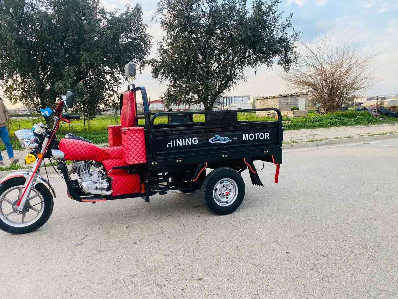 سلام عليكم 
ستوتة للبيع موديل 2024
شاخوان قلاب ركبه شرط كهربائيات شرط 
تخم تايرات 3 جوبلس جدد محرك شرط 
كشر لوك قطره صبغ مابيها منفيس كامل ستوته جاهزه من كلشي السعر مليون 425. بيها مجال. ***********
