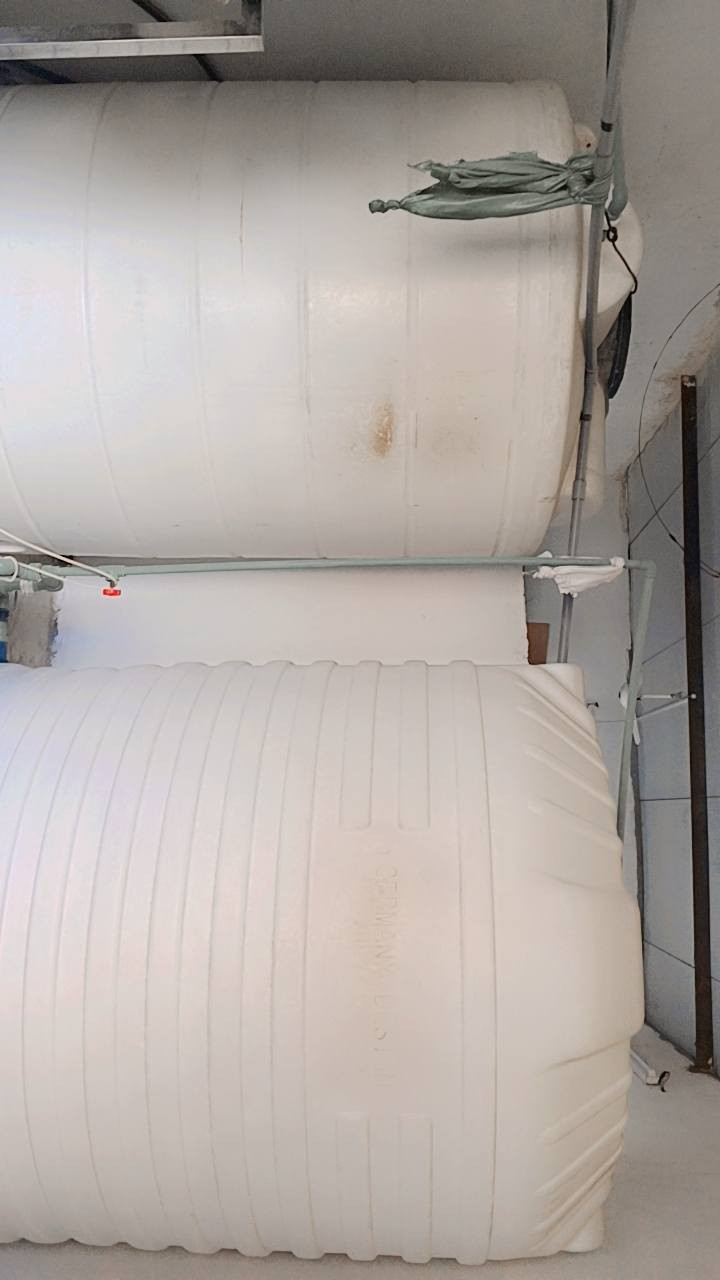 السلام عليكم محطه ماء ارو ايطاليه واحد متر خزانين ابو5000 جاهزه نضافه 80  مكان بغداد بسمايه السعر عل خاص ***********
