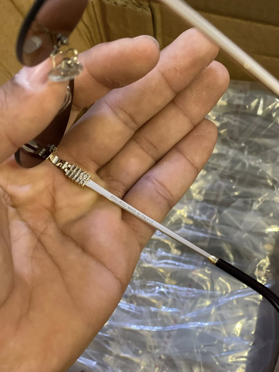 ملاحظه العدد ٩٣ قطعه 
السلام عليكم نضارات ماركة miu miu
السعر ٣ الاف للقطعه  شكد تريد ماكو مشكله 
الحجز برصيد


**إذا كنت صاحب هذا الإعلان وتريد حذفه لأي سبب، رجاءا أرسل رسالة إلى الدعم الفني**