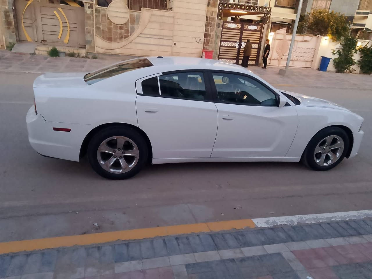 سلام عليكم جارجر موديل 2012 سياره مكفولة كفاله عامه بيه بس خاملغ أمامي بدون دواخل كير ومكينه 3600وتخم تاير وحداديه مكفولات كفاله عامه سياره مامشتغله ع خط أسعر 135بيه مجال حك لجيه مكاني كربلاء طوريريج الرقم ***********
