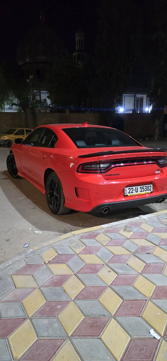 السلام عليكم
دودج جارجر 
موديل 2022
سياره وارد كندي كلين تايتل 
مواصفات GT_PLUS
محرك 3600
المسافة المقطوعة 63000

السيارة فول مواصفات ما عدى فتحة السقف 
السعر $33000
مكان السيارة الديوانية 
***********
