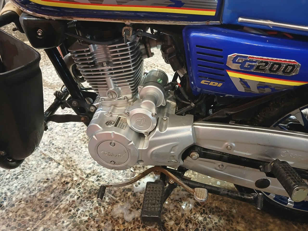 سلام عليكم
ايراني سونك للبيع ٢٠٢٤ 

حساس البصمه ملغي 

دراجه مكفوله من. كلشي 

تجي تفحص وتشوف بعينك 

السعر ٨٠٠

بها مجال حك الجيه شي بسيط

العنوان بغداد / الدسيم 

التواصل ***********
