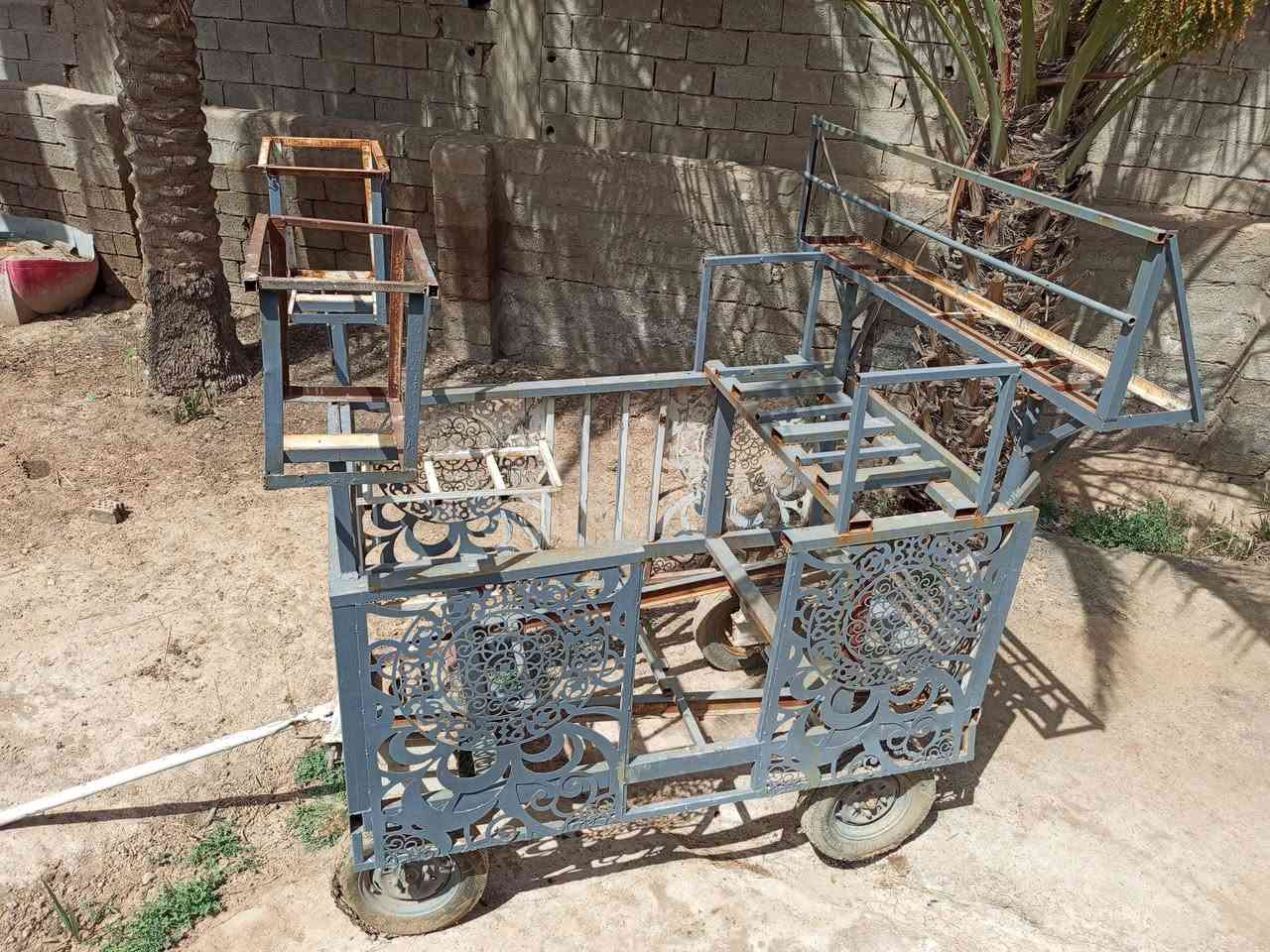 عربانه شور تزكام للبيع السعر 350 وبيها مجال
***********
