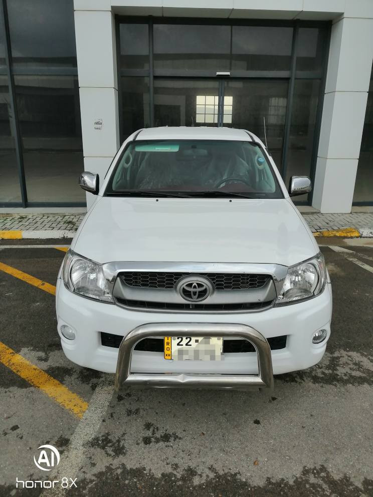 توێتا مررزیە 2009
سعودی بتڵ ماڵی دۆستە
هیچ مەسروفێکی تیانیە هەموگیانی بەشەرت
بۆیاخی نیە تایەی بیرجستۆن 
سەنەوی تا ۳۰تازەیە تەحویل خرامە بەشەرت
لەسلێمانییە گێر عادیە 

*********** السليمانية, العراق
