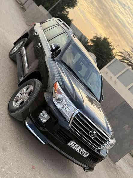 لاندكروز 2014 اصل تكمه وسنويه 

بريم اصل فول داخل قرميدي 

رقم بغداد انكليزي سنويه وهزه ورقم كله جديد 

مكينه ٦ سلندر 4000 ما مفتوحه بشرط 

سياره جديده بمعنى الكلمه 

بيه صبغ جاملغ خلفي فقط 

وبيه بارد مكانين

والباقي كفاله عامه 

جاهزه من كلشي كير مكينه حداديه تخم تاير تبريد تدفئه 

كله بشرط ماشيه ١٨٠ الف حقيقي 

السعر ٣١٨ وبيه مجال كلش بسيط 

اي استفسار اني حاضر ***********
