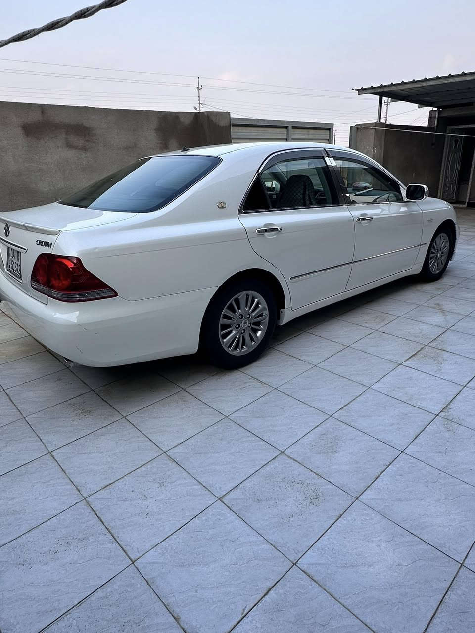 السلام عليكم كراون شاهينه موديل 2005 شاصي 82 كشنات جلد مري شفط برده خلفيه مكينه وكير  وحديه وتخم تاير كله جديد ويل 16 لون صدفي سيارة جهازه بيه باد جاملغ خلفي ايسر  فقط واضح بالصوره رقم بصرة بئسمي مكان البصرة السعر 135 بيه مجال حق الجايه 
***********
