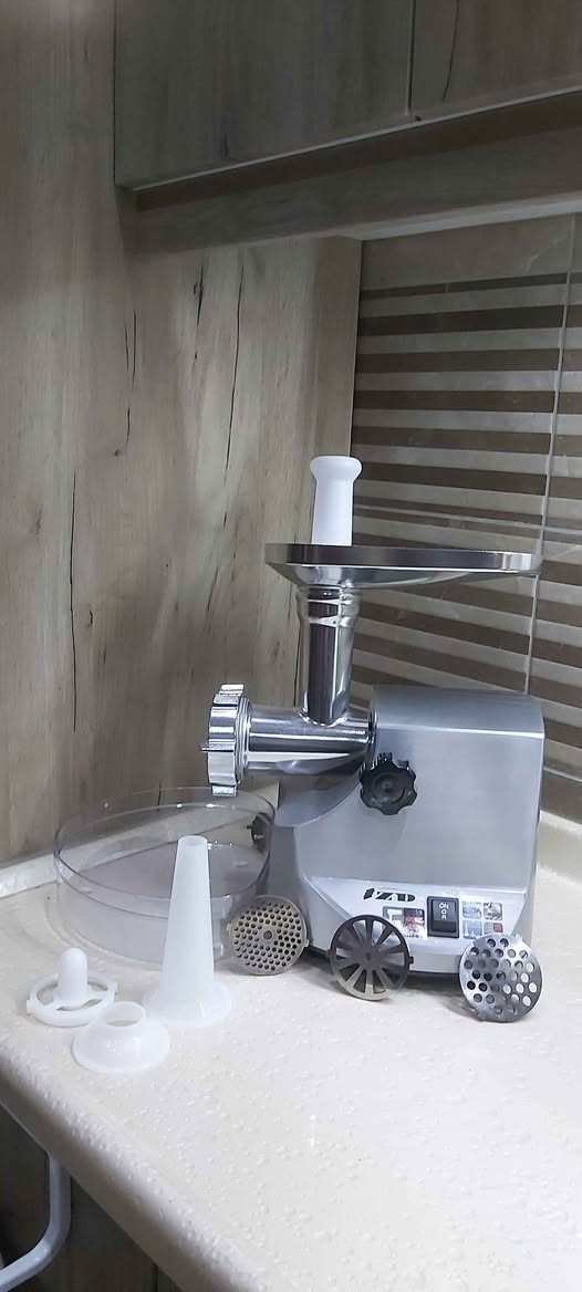 مثرامة لحم جديدة غير مستعملة ١٣٠الف
عصارة جزر وخضروات ورمان مستعملة ٣ مرات٦٥ الف
غسالة صحون منضدية مستعملة ٤ مرات
١٧٥ الف أربيل, العراق


**إذا كنت صاحب هذا الإعلان وتريد حذفه لأي سبب، رجاءا أرسل رسالة إلى الدعم الفني**