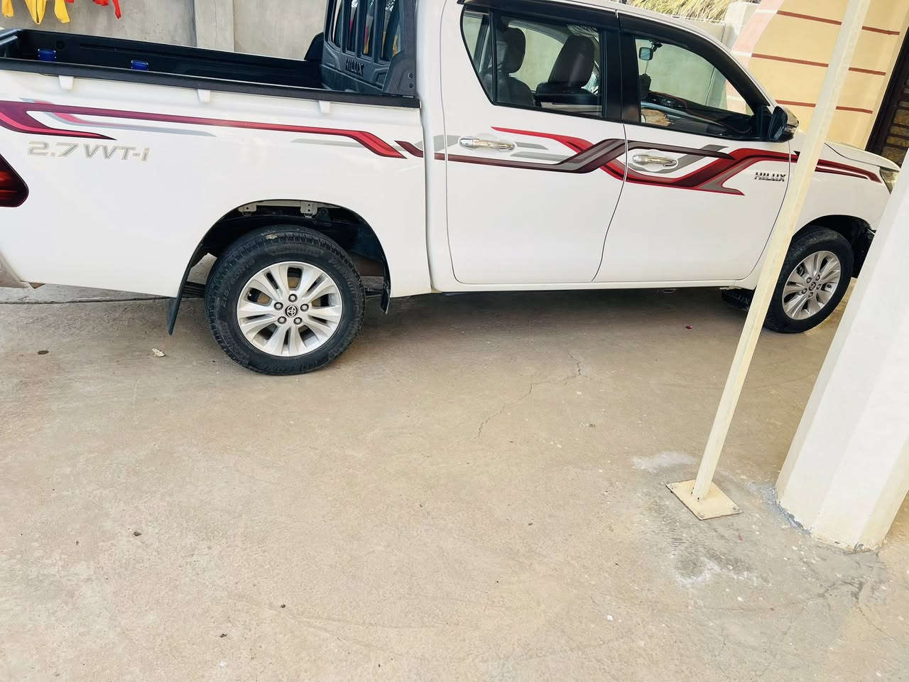 هايلوكس2021 كفاله كير اوتو بصمه تبريد قطعتين ماشيه100 الف ***********/***********
