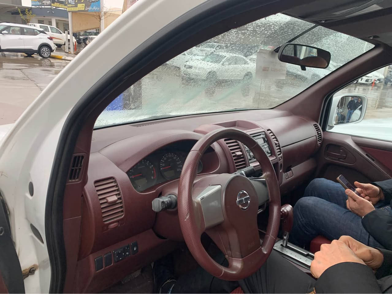 (Navara)ناڤارا مۆدێل ٢٠١٤
 ***********
سەنەوی تا ٢٠٢٧
گێروو مەکینە بەشەرت 
یەک بست بۆیاغی هەیە
*********** السليمانية, العراق
