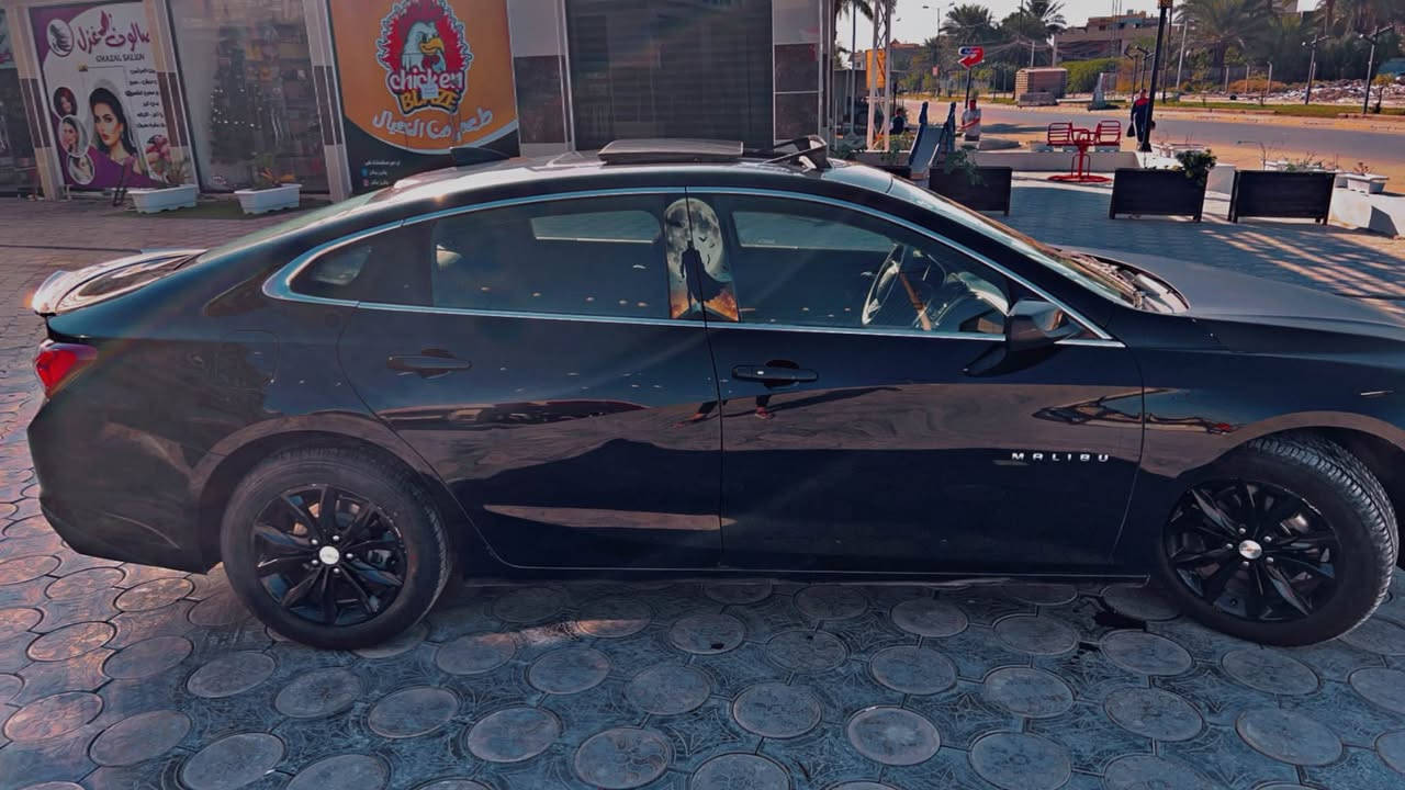 لام عليكم

للبيع 
ماليبو 2019 LT2
فول  البانراما طكتين
ماشيه 79.000
رقم بغداد الجديد  
تحويل ثاني يوم
مكينة 1500 تيربو 
تشغيل عن بعد
بصمة ابواب ، جنطة 
تحكم كشنات  كهرباء بلادي  
فول تحكمات ستيرن ودشبول
شاشة لمس كبيرة ايباد
نضام AUTO STOP
كروز سرعة 
قيادة ذاتية
لايتات عالي ناصي زنون
بكلايت ليد
ليد نهاري
جنح خلفي اصلي 
تبريد قطعتين 
تدفئة كشنات
تبريد  ( منفصل)
شاشة اعطال 
نضام كار بلي 
كاميرا دوارة خلفية 
ويل كب 19بريمير اصلي 
حساسات خلفية بلاد
حساسات اطارات
كرسي كهرباء
محرك 1.500 تيربو وحش اقتصادي
السيارة حجر بيئة بلادي شرط 
السيارة بيهة صبغ نصف البنيد  
فقط بدون دواخل يعني راجع نفسه 
راديترات بدنة كلهن بلاديات
برغي ممفتوح بالبجم
عليه منظومه غاز زافولي جديده
 يعني كل شهر تفول مره
   ❇️127❇️ورقه قفل 
 ***********
عنوان السيارة بغداد الغزاليه بغداد, العراق
