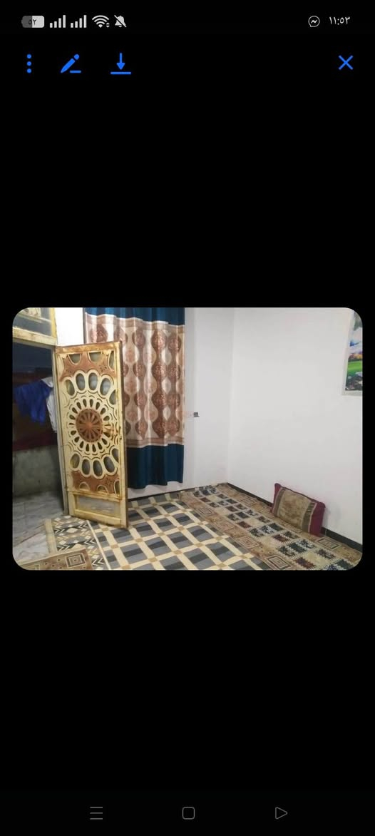 بيت 100متر البيع منطقه الصخين شارع افران بركه الزهراء يبعد عن الشارع السايدين 120متر يتكون من غرفتين ودوانيه ومطبخ وصحيات خارجيه وداخليه
توصل ع رقم ***********
