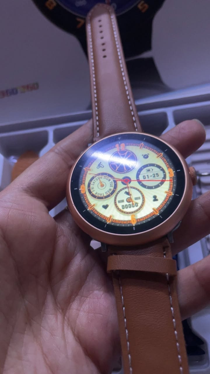 سلام عليكم  ساعه للبيع سعره 25بيهه مجال وياهه سبعه سيوره جلد  وكتان مكاني بغداد ***********تدعم الاشعارات والمكالمات
