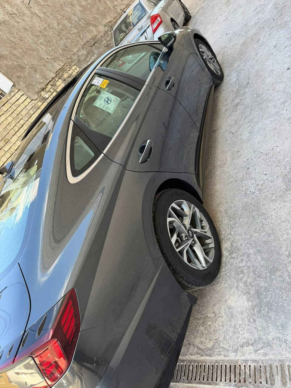 2022  سوناتا  فول مواصفات
محرك 2500 

رقم اربيل 

الموصفات

• بانوراما 

• بصمة وبصمة ابواب لمس + ترحيب

• تشغيل عن بعد 

•  كامره خلفيه 

• 4 رادارات نقطه عمياء وتحديد مسار واوتو بريك وقياده آليه

• + كشنات كهرباء

• دواخل السياره اسود

• دشبول الكتروني

• قطعتين تبريد + مناخ منفصل

• شحن وايرليس + 3 مخارج USB

• هاند بريك دگمه + شفتر الگير دگم

• 4 مودات قياده

• تدفئه  كشنات

• لايت 4 عدسات LED + حاجب اناره نهاري

• بگ لايت LED

• شاشه كبيره حجم 10.2 انج

• اوتو هولد

وبعد اكو مواصفات مذكرتهن

الضرر هلال جاملغ فقط السعر175$ وبيها مجال قليل جدآ 

*********** اتصل وتدلل
