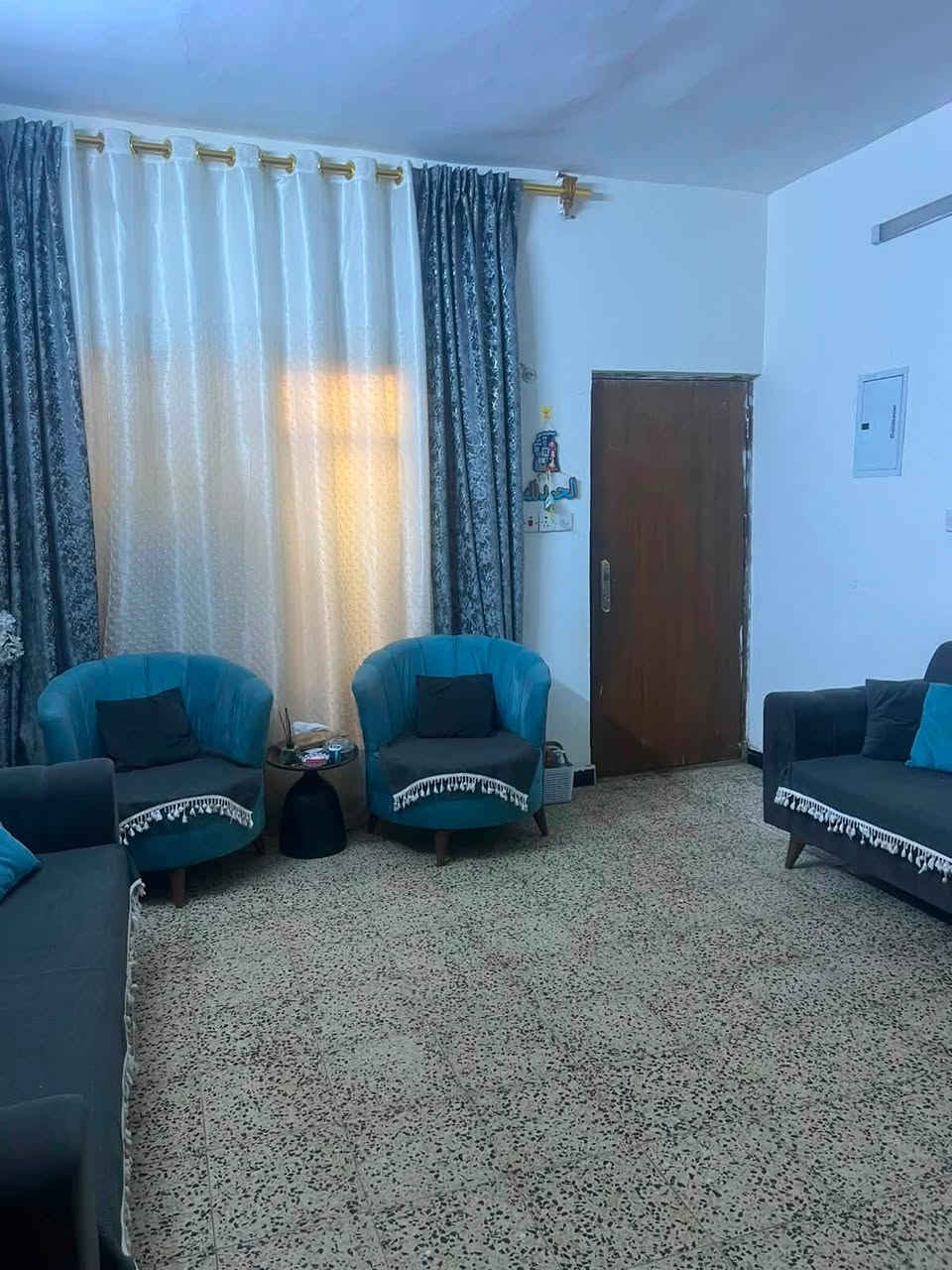 سلام عليكم مستخدم شي قليل
400 تخم
400 الغرفه
50 براد
150 مجمده
ميز بلازمه25
كاونتر 150
75 طباخ
بلازمه 150
العنوان بغداد موصلات شرطه الرابعه
***********
