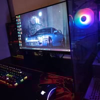 RTX 4060 8GB • Ryzen 5 5600X • شاشة ٢٥ بوصة ١٨٠Hz