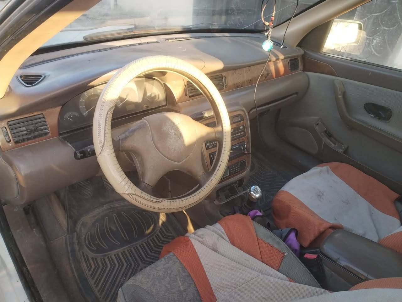 سمند مديل11رقم ذي قار سنويه منتهيه بل20راعيعيها يريد مداور سعر 30وبيها مجال حك الجيه*********** عنون الشطره قضاء الدوايه
