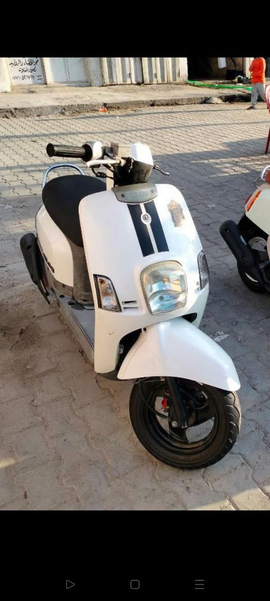 السلام عليكم شباب  دراجه بوليس ماله رمبه كلشش مرتبه ونضيفه وكلشي شغال مابيهه اي نقص تجي تكلب وتقتنع يالله تاخذ مكاني بغداد مدينه الصدر الكياره السعر 750 وهذا رقمي ***********
