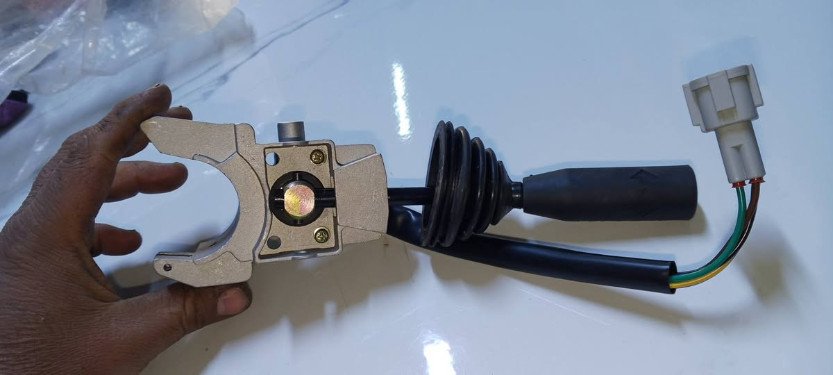 #مــــحل_ســــامــــر_عــــلـــي
 أدوات رافعة شوكية ميتسوبيشي كوماتسو كتربلر أزوزه 
متوفر توصيل كل العراق 6الف 
العنوان بغداد الكمالية الشارع العام 
***********              #رافعات_شوكية
***********                 #رافعة_شوكية
