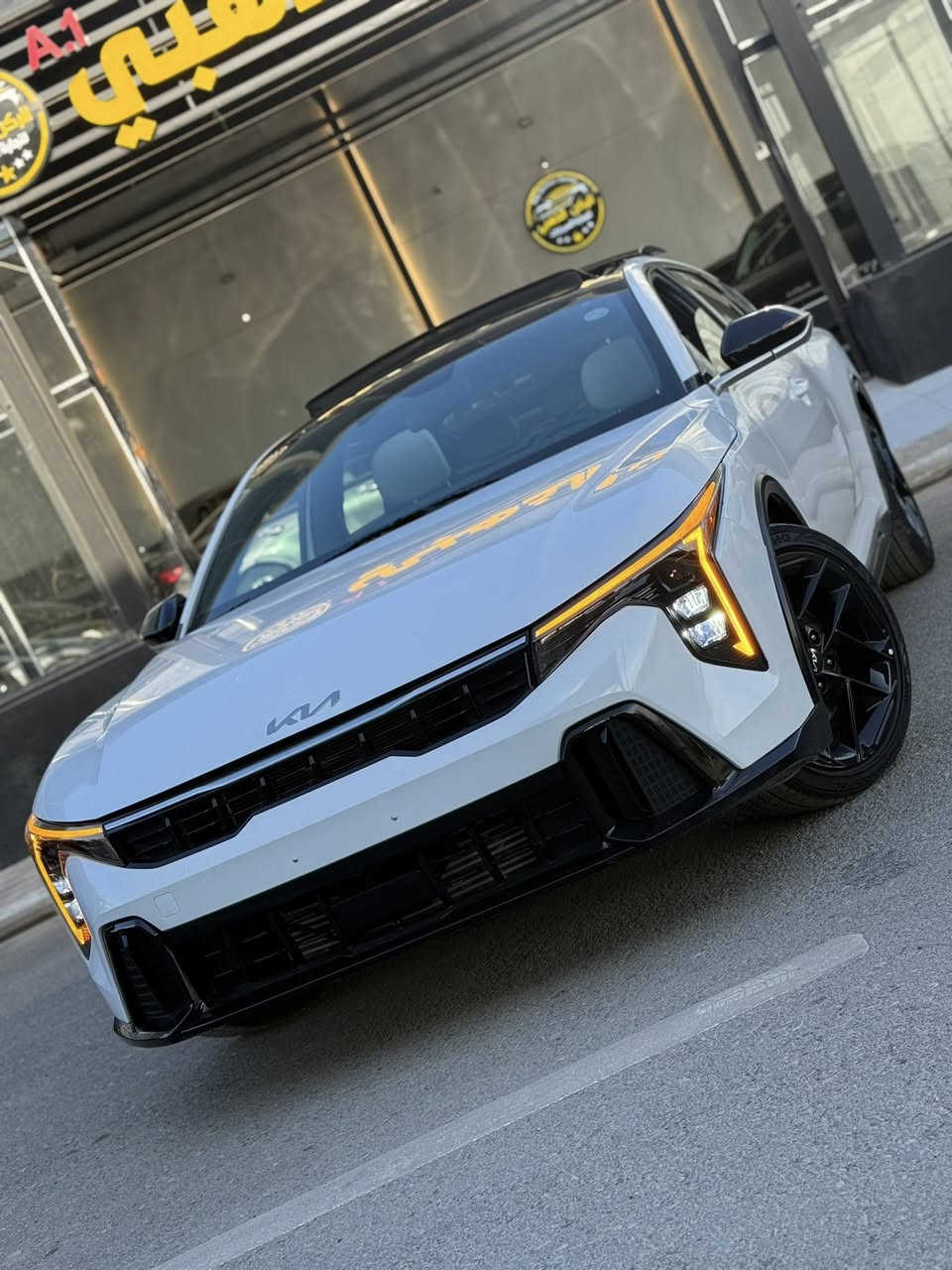 كيا K4 GT line موديل ٢٠٢٥🔥🔥
سياره زيرو على وضع شركه ماشي 1800 mil زيرووو
💢بصمه ابواب بصمه تشغيل 
💢تشغيل عن بعد 
💢بانوراما 
💢قطعتين تبريد 
💢كشنات جلد لونين وتدفئه كشنات واستيرن
💢شاشه متصل و ابل كار بلي واندرويد اوتو 
💢كامره دواره 
💢صندوق ذكي 
💢قطعتين تبريد 
💢رادار امامي خلفي جانبي 
💢تحديد مسار قياده اليه 
💢كروز سرعه تفاعلي 
💢هاند بريك بصمه 
💢اوتو هولد
💢لون سياره ابيض 
💢بقيه موصفات معروفه 
سياره جديده ماناقصها اي شي 
💥الضرر سياره شويه بوند صبغ فقط 
بدوووون ايربك ✅
بدووون دواخل ✅
سياره كاتي يترقم شمالي 
فتره الترقيم ٣ اشهر 

مكان سياره موصل  / جانب الايسر : مدينه المعارض الجديده 
معرض الركن الذهبي 

استفسار اكثر 

☎️***********
 *********** ☎️واتساب
