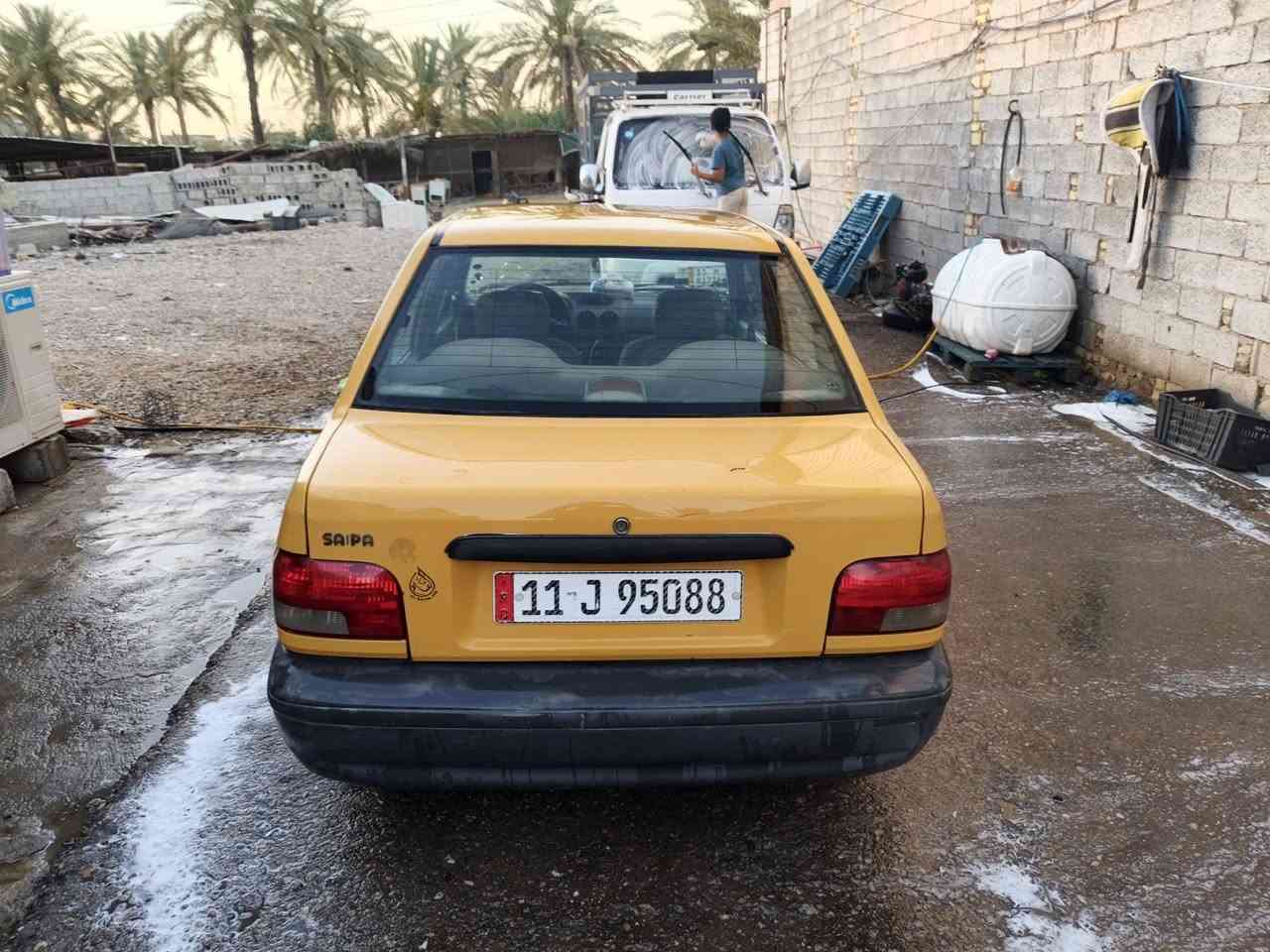 الاسلام عليكم
سايبة للبيع السيارة جاهزة كبل للشارع
تبريد ثلج كير مكينة خير من الله والسيارة كلهة علبلاد 
مصفرة هية وغرامات تحويل ثاني يوم
السعر ٣٥وبيهة مجال مكاني بغداد الشعب قرب صيطرت الشعب
رقمي ***********
