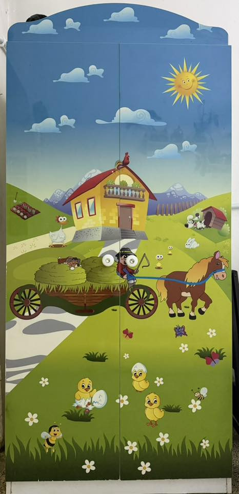 للبيع كنتور خشب بابين نوعيه قديمة مو ذني الخفيفات هسه خشب كبس ثخين درجة اولى نظيف جدا زلغ مابي تقسمة مثل الصوره   تجي وتفحصه اذا بي جلخ لو اي خلل لو خشبه خفيف انطي الك بلاش السعر 75 الف


**إذا كنت صاحب هذا الإعلان وتريد حذفه لأي سبب، رجاءا أرسل رسالة إلى الدعم الفني**