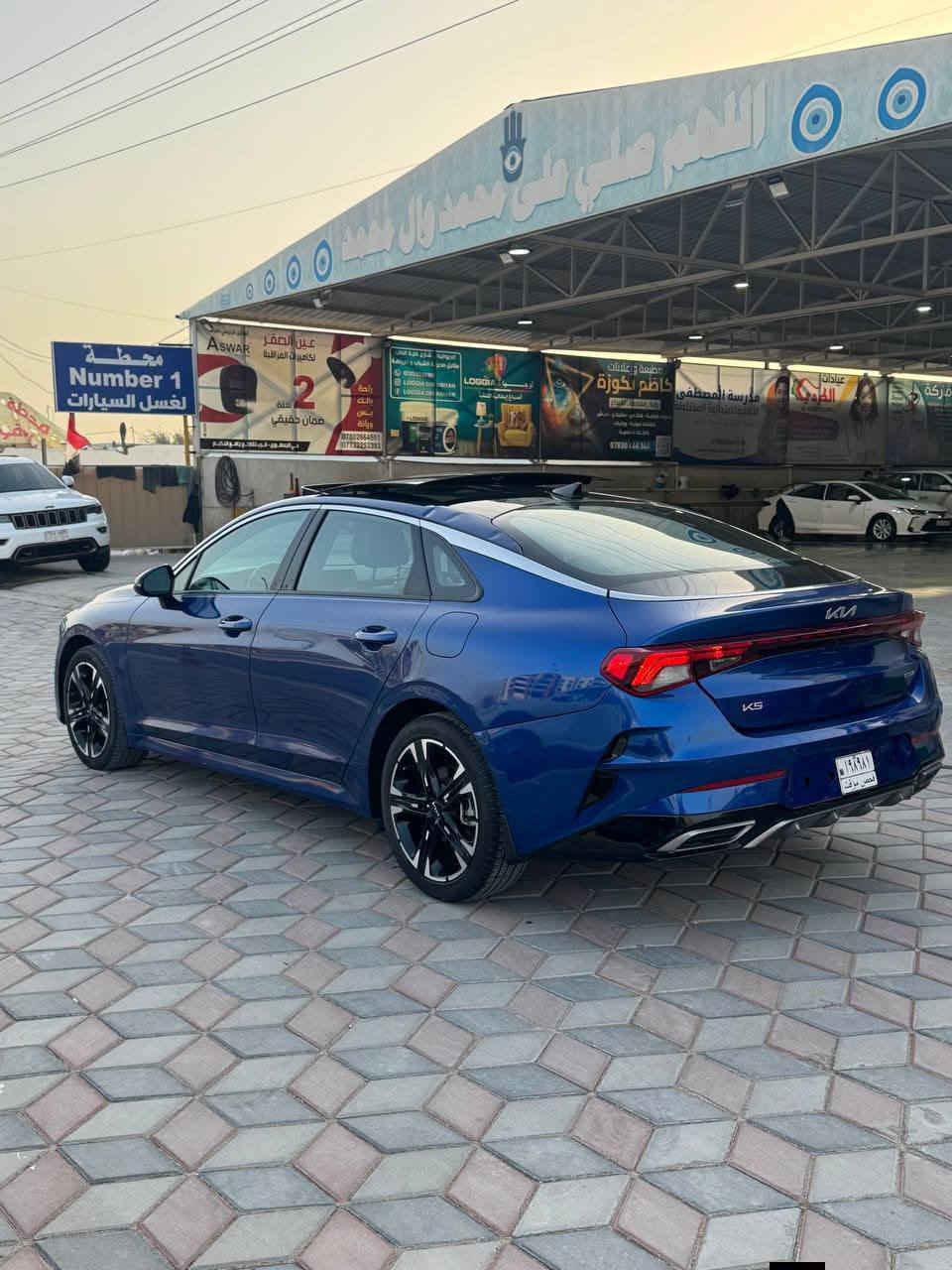 بيع او مراوس 
كي فايف 2024 وارد امريكي مرقم قادسيه شهداء وكاله عامه من المالك مباشرة سياره بيه  نص بنيد مصبوغ وتبديل فبق جنطه شواصي لغود مكفولات سياره جي تي لاين فول للاخير بانوراما بصمه تشغيل بصمه ابواب كشن كهرباء شاشه ديجتل هندبريك بصمه تبريد بيانو تدفئه كشنات تحكم استيرن جهتين شاشه عطلات مانع انزلاق ثلاث وضعيات قياده رادار أمامي وجانبي اشاير بلمري سياره فول مواصفات 
سياره جديده وجاهزه بدون اي نقص ماذب عليه ربع ماشيه 12 الف اخت الزيرو 
السعر 175 وبيه مجال مكاني ديوانيه 
‏‪***********‬‏
