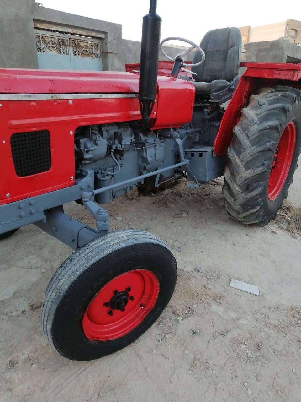 عنتر للبيع موديل 90
كلشي بيها يشتغل حته الهورن
السعر 2 و 750
المكان ذي قار قضاء البطحاء
***********
