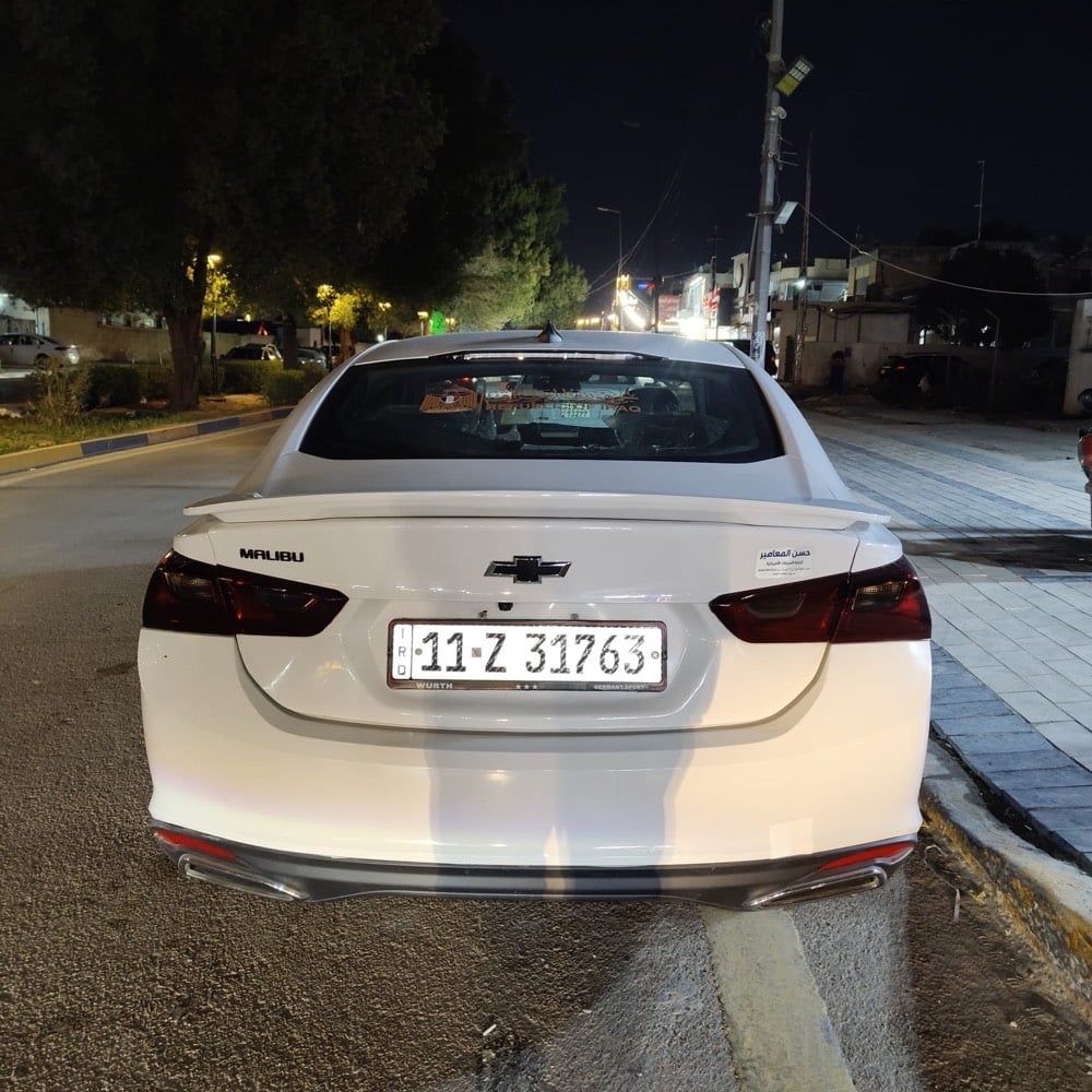 🔥 للبيع — شفروليه ماليبو 2023 رقم بغداد الجديد 🔥  

سيارة نظيفة جداً 
✔️ موديل: 2023  
✔️ اللون: (ابيض)  
✔️ ممشى: (95000) كم  
✔️ وارد: ( أمريكي )  
✔️ محرك اقتصادي وقوي بنفس الوقت  
✔️ شاشة كبيرة + كاميرا خلفية  
✔️ حساسات + مثبت سرعة  
✔️ مكيف ثلج ❄️  
✔️ السياره حادثها سرقه ابواب وبنيد وجنطه الي مشدودات اصليات مال تفصيخ صبغ بطارف الجاملغ الامامي شبر بالسونار يطلع فقط فتح براغي 

السيارة ما تحتاج أي صرف — استعمال شخصي ومحافظ عليها جداً 👌  

💰 السعر:110ورقه قابل للتفاوض تحويل مباشر
📍 الموقع: (بغداد - اليرموك - الاربع شوراع)  
📞 للتواصل :***********

الي يريـد سيارة شبابية، مريحة واقتصادية…