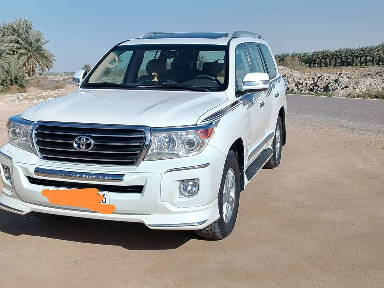 لاندكروز Gxr 
الموديل 2014 بريمي ام الطفاية اصل
6سلندر 
اربع قطع تبريد ثلاجة وسطية 
باسمي شخصيآ 
السياره كفالة عدا صبغ بالجاملغ اثر شخط 
رقم اربيل تحويل مباشر رقم ***********
