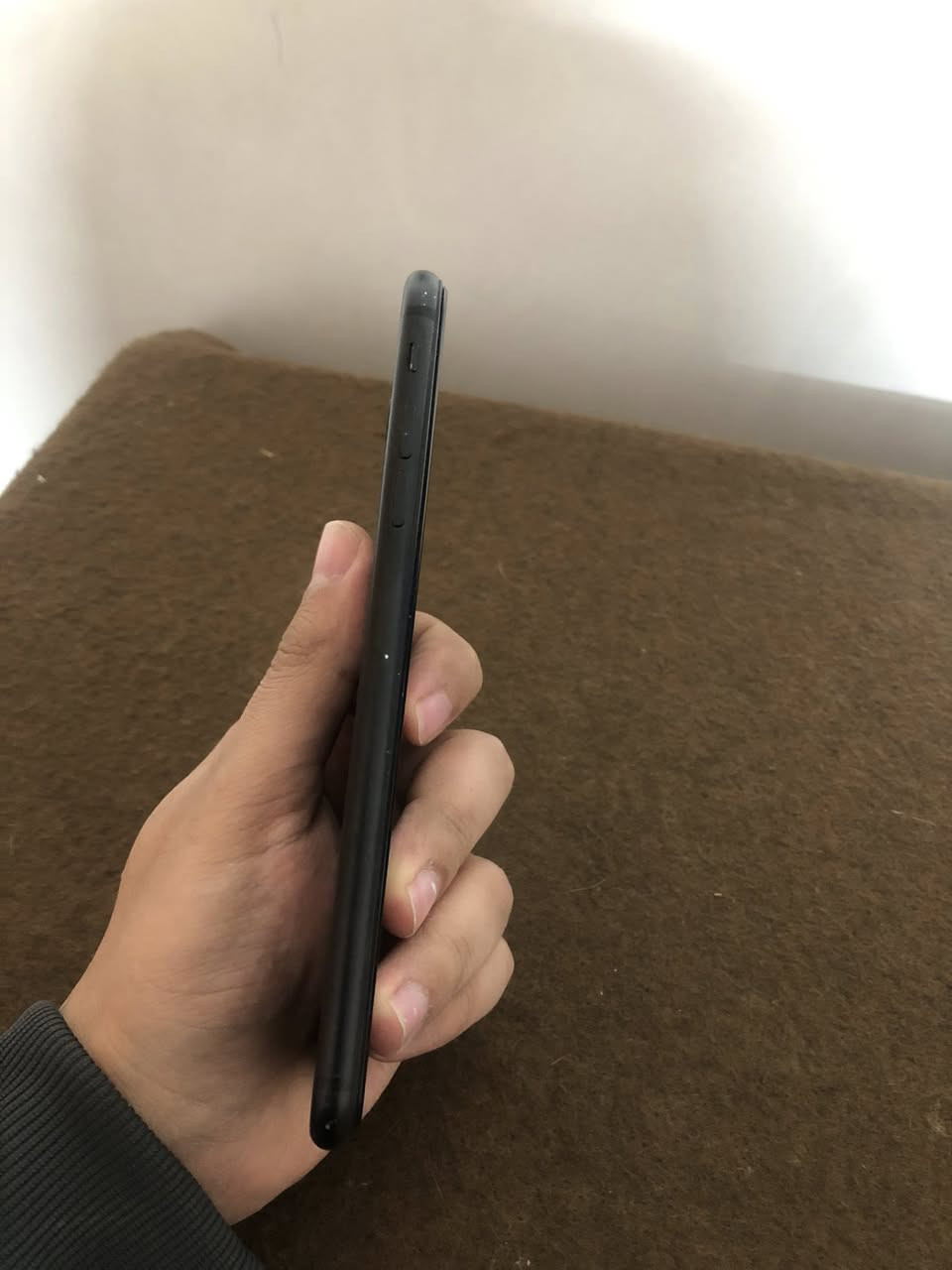 السلام عليكم ايفون ٧ بلس ذاكرة ٣٢ جهاز حلو واني مشتري اول منزل مبدل بطارية اصلية وشاشة نوعية جيدة جدا مابي اي نقص رايدة ب١٠٠ قفل مكاني بغداد الحرية *********** متواجد واتساب
