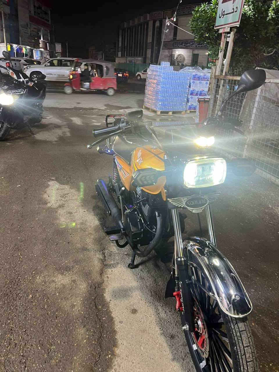 سيڤان موديل 25 ماماشيه بعدها زيرو كلشيء شغال بصمات 2 سويجات 2 تشغيل عن بعد اوارق احلى من الصورة ب725 وبيها مجال مستعجل على بيعتها مكاني بغداد الشعب ***********
