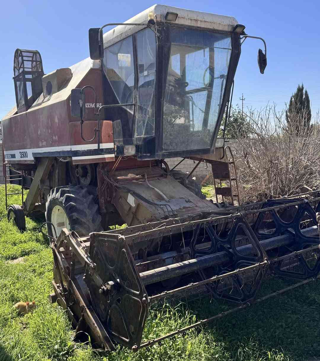 سلام عليكم حاصده لافردا للبيع موديل 1991 معمره وجاهزه للحصاد المكان كركوك      ***********.         ***********
