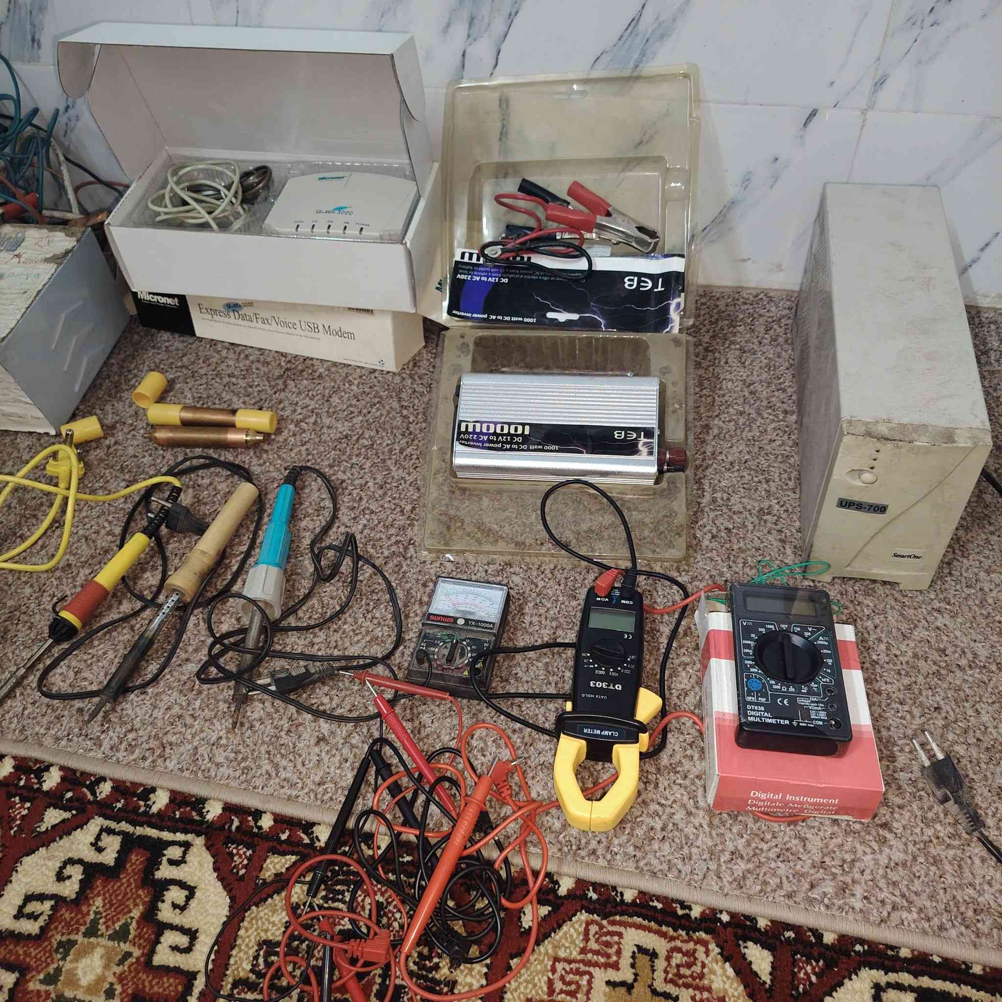 مكلف بالنشر
مجموعة اغراض كهربائية وكاويات وعاكسه وشاحنة  وووو…… الخ… ..سعرهم شلع 90 بيهم مجال
قنفات عدد 3 السعر 30
عنوان الانتصار شارع 60 قرب اسواق الخضراء


**إذا كنت صاحب هذا الإعلان وتريد حذفه لأي سبب، رجاءا أرسل رسالة إلى الدعم الفني**