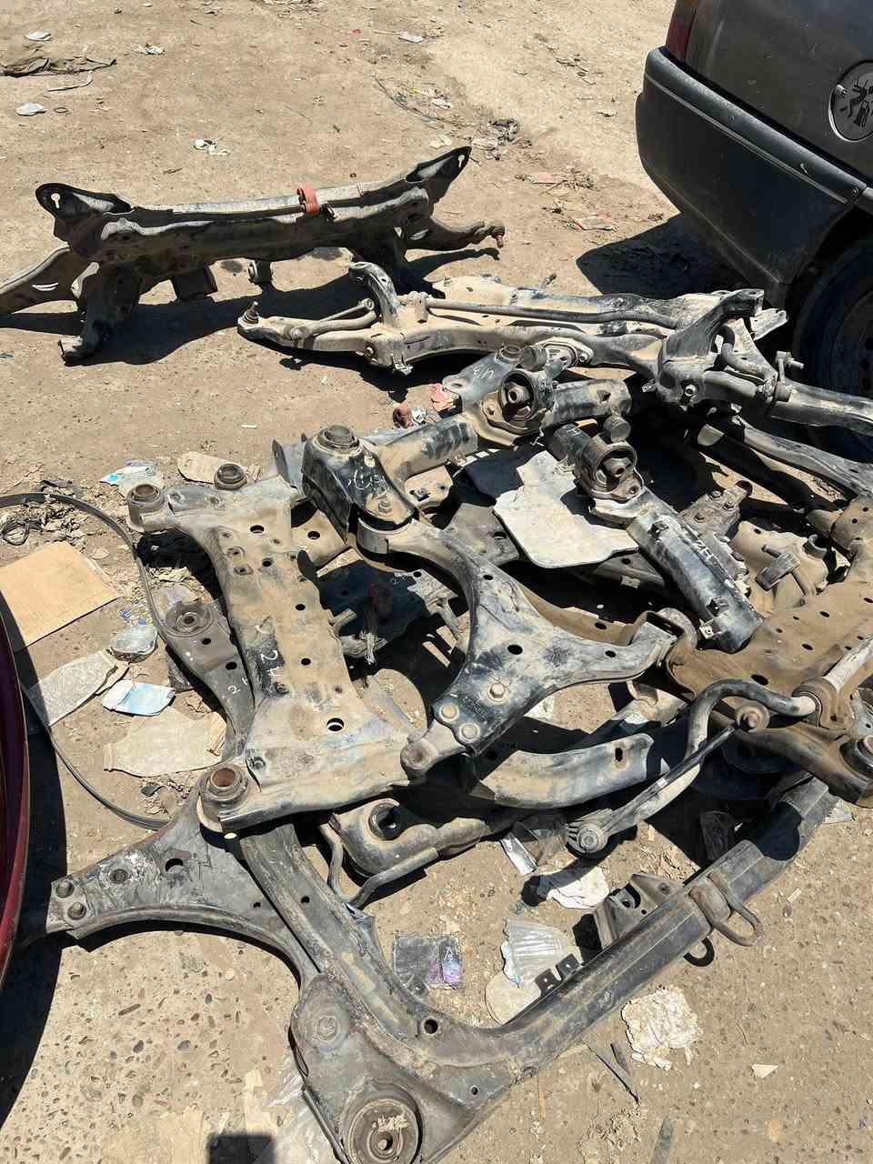 يتوفر جميع قطع السيراتو والفورتي الوارد الامريكي 
بيباب 
جاملغات 
قبق جنطة 
حدادية كاملة 
***********واتساب
