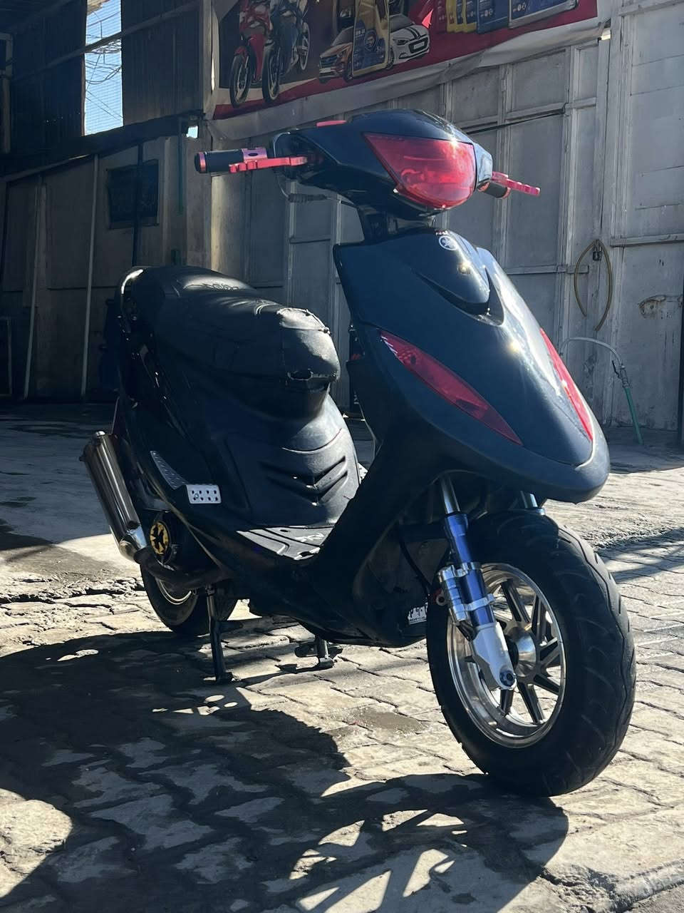 سلام عليكم ماكس للبيع بوشه 55 تجفيت جديد
دراجه مال جناي كامله من كلشي سلف لايت اشاير هورن كيلو متر طوافه كله شغال  وبيه هواي غراض تزويد دراجه حلوه مرتبه على ايدي ما متعبه

السعر 600 وبيه مجال للشراي مو شراي لا تعبني 

رقم *********** مكاني نجف حي العسكري شارع الادله
