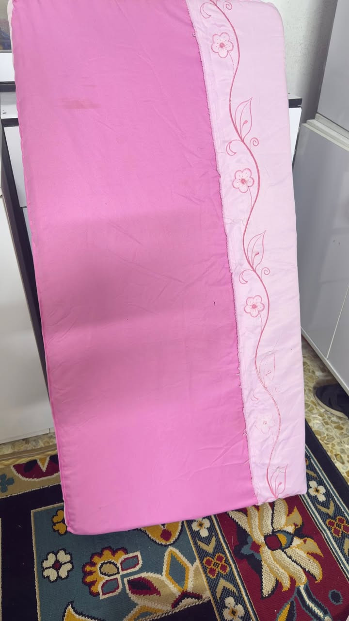 اغراض اطفال للبيع
عربانه 35
حجلة 20
دوشك طفل 10
دوشك سرير اطفال 20


**إذا كنت صاحب هذا الإعلان وتريد حذفه لأي سبب، رجاءا أرسل رسالة إلى الدعم الفني**