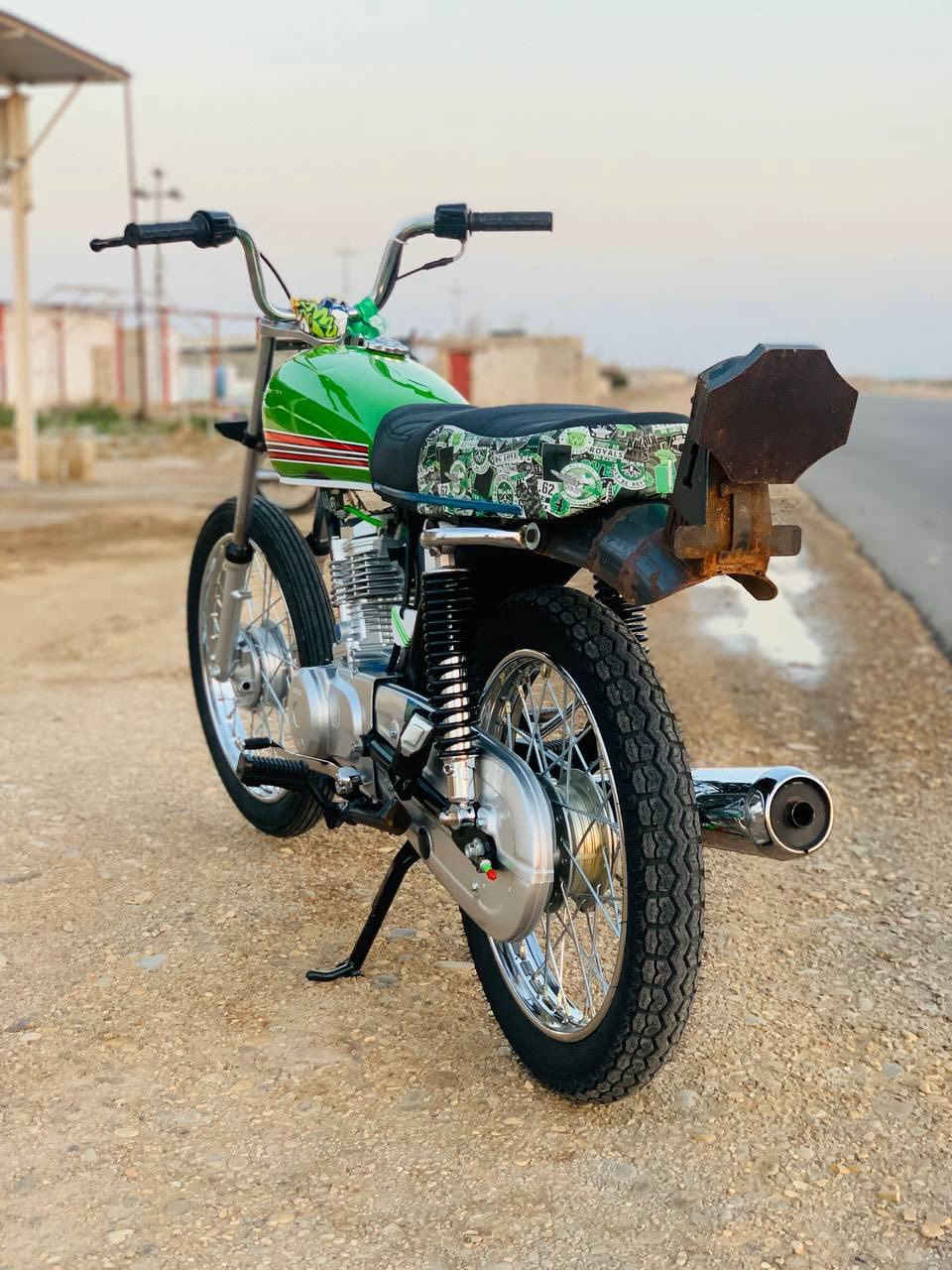 السلام عليكم نامه شلامجه تعمير صارلي ٢٠ يوم من شديتها كفاله اوراقها اصولي شاصيها ٢٠١٥ فقط عيبها لحيم كما موضح بصوره مكانها ديوانيه_قضاء البدير رقم الهاتف ***********
