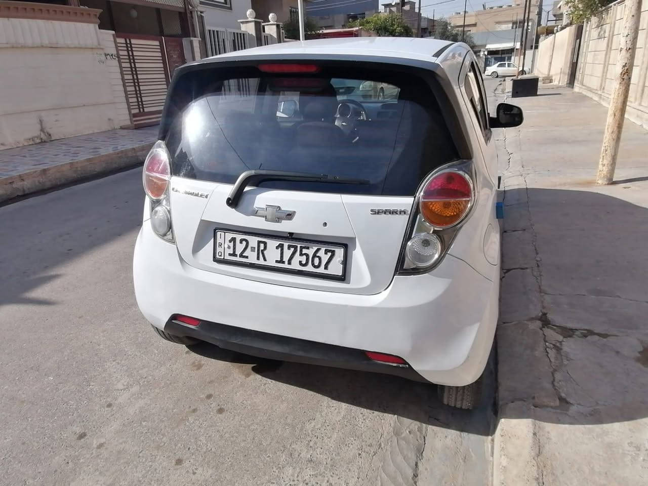 السلام عليكم 
سبارك ٢٠١٢ كير عادي صبغ عام كانت تكسي قبل الترقيم. محرك ٤ بستن جديد رقم نينوى هزه جديده باسمي شرط التحويل تبريد وتدفئه السعر ٥٥ وبيها مجال
للتواصل على الرقم *********** واتساب
